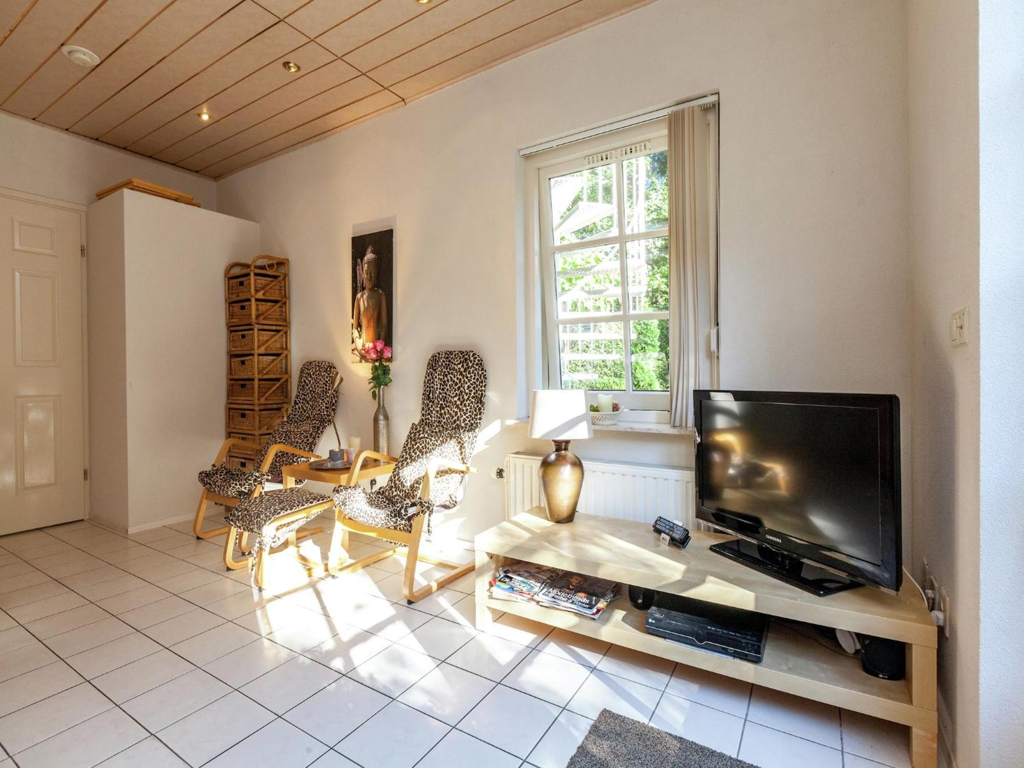 Quaint Apartment In Oostkapelle Zealand With Terrace Eksteriør bilde